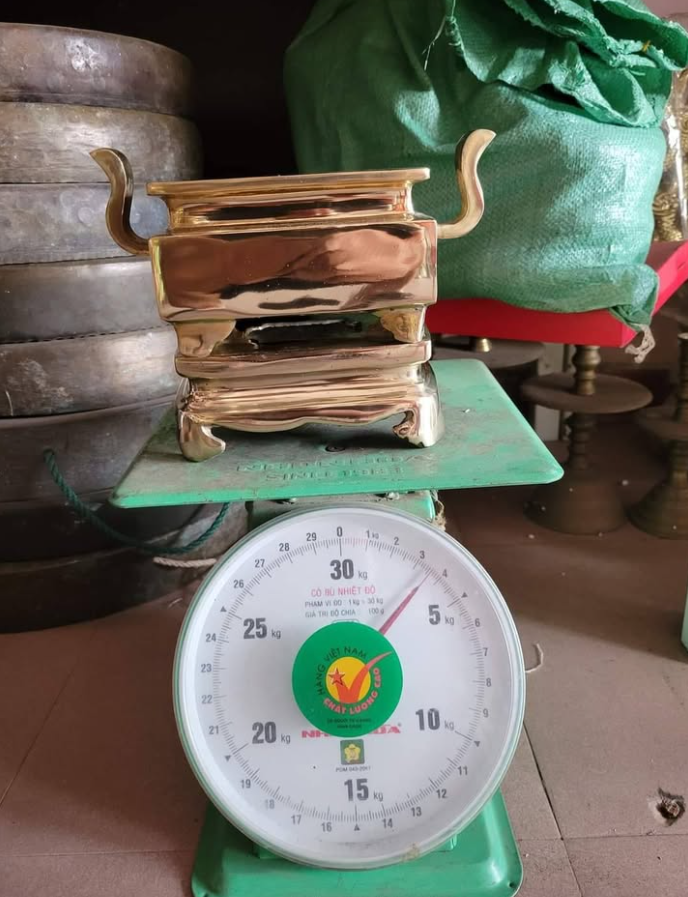 Tại Sao Bát Hương Bằng Đồng Được Ưa Chuộng 5